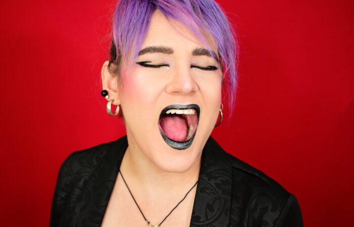 Top_5_des_tendances_en_matière_de_piercing_lèvre_pour_les_femmes